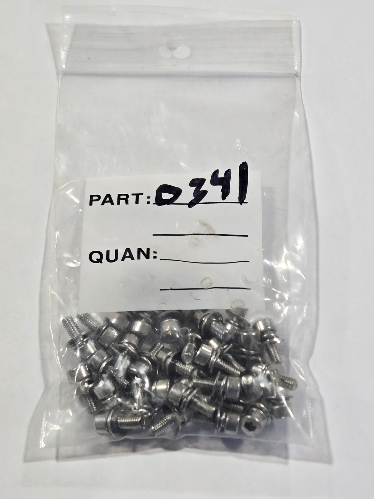 Screw (M40-HCW01000070-070040-5104-N)